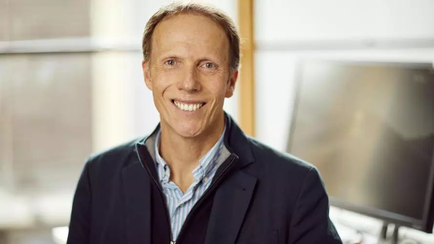 Stephen Roberts
